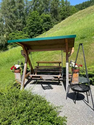 Ein Garten an der Unterkunft Ferienwohnungen Berger im ersten Stock