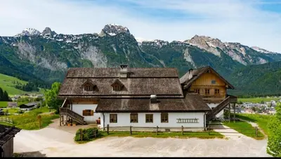 Ein allgemeiner Bergblick oder ein Berglick von der Ferienwohnung aus