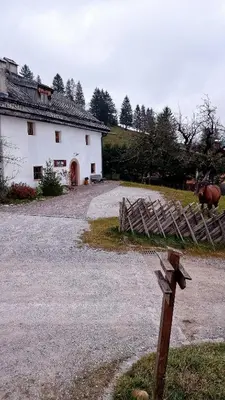 Das Gebäude in dem sich das Chalet befindet