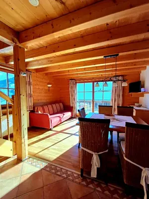 Ein Sitzbereich in der Unterkunft Biobauernhof Appartement Oberreith