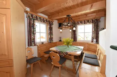 Ein Sitzbereich in der Unterkunft Appartementhaus Parzer
