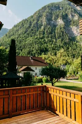 Ein allgemeiner Bergblick oder ein Berglick von der Ferienwohnung aus