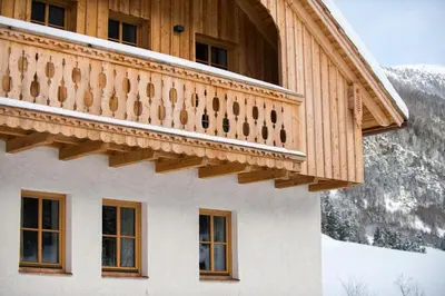 Ein allgemeiner Bergblick oder ein Berglick von der Ferienwohnung aus