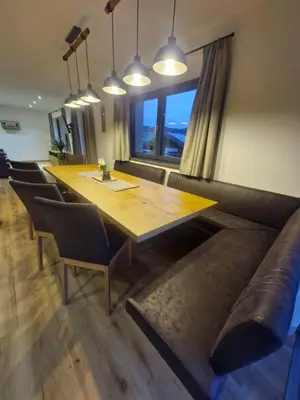 Ein Sitzbereich in der Unterkunft Klausi's Panorama Suite Flachau