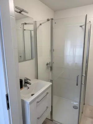 Ein Badezimmer in der Unterkunft Urban Stay Kremsmünster Premium Apartment