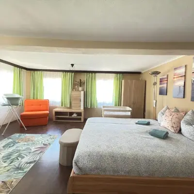 Haus Bernstein Apartment 3