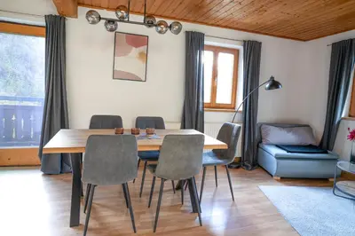Ein Sitzbereich in der Unterkunft FarawayHomes Studio St Wolfgang #6