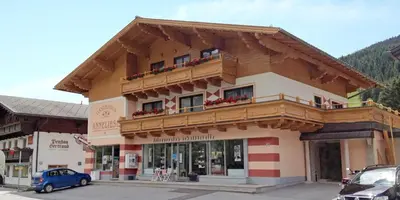 Das Gebäude in dem sich das Aparthotel befindet