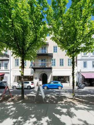 Das Gebäude in dem sich die Ferienwohnung befindet