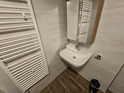 Ein Badezimmer in der Unterkunft Cozy, new FEWO with 4 beds close to lifts