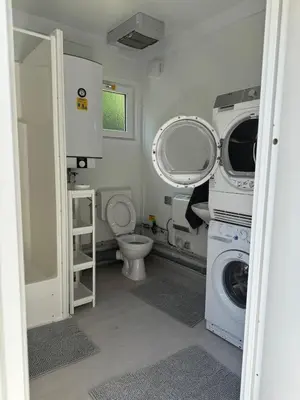 Ein Badezimmer in der Unterkunft Möbilierter Wohncontainer für bis zu 2 Personen in der Gemeinde Rutzenham