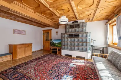 Ein Sitzbereich in der Unterkunft Alpenvilla Janerweg - by myNests