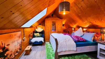 Ein Bett oder Betten in einem Zimmer der Unterkunft Landhaus Osborne near Hallstatt