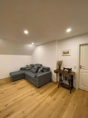 Ein Sitzbereich in der Unterkunft Suite am Attwengerhof