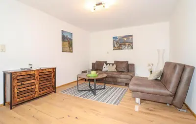 Ein Sitzbereich in der Unterkunft Ferienwohnung In Sankt Koloman