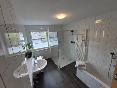 Ein Badezimmer in der Unterkunft Apartment West