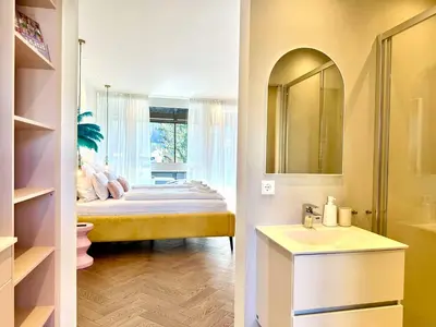 Grundriss der Unterkunft Miami Vice Appartement mit Balkon & Flussblick-Das Alpenzeit im Zentrum mit Parkplatz