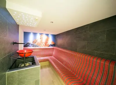 Ein Sitzbereich in der Unterkunft JUFA Hotel Spital am Pyhrn