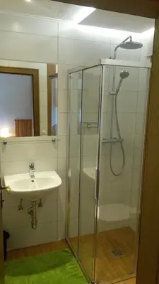 Ein Badezimmer in der Unterkunft Haus Obertiefenbach