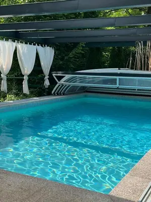 Der Swimmingpool an oder in der Nähe von Apartment am Stadtpark