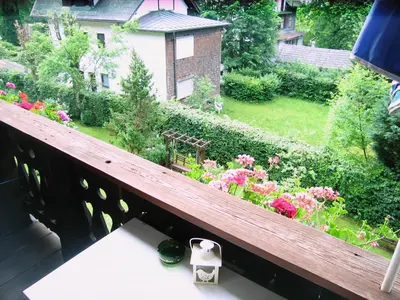 Ein Garten an der Unterkunft Gästehaus Sonnenwinkel - Villa Rösler