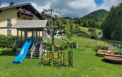 Ein Kinderspielbereich in der Unterkunft Ferienwohnung 45M2