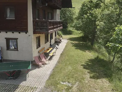 Ein Garten an der Unterkunft Apartment Appartement 1 by Interhome