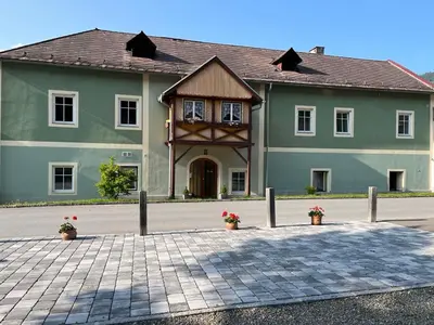Das Gebäude in dem sich die Ferienwohnung befindet