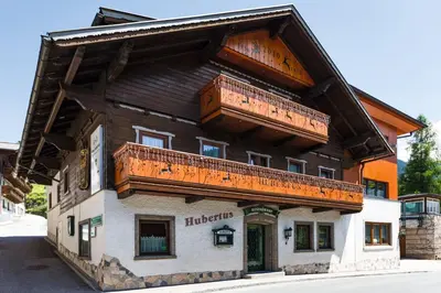 Das Gebäude in dem sich das Aparthotel befindet