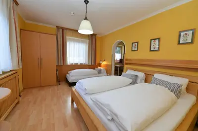 Ein Bett oder Betten in einem Zimmer der Unterkunft Haus Miriam