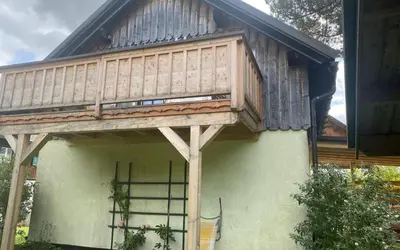 Das Gebäude in dem sich die Ferienwohnung befindet