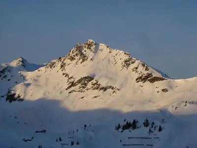 Ein allgemeiner Bergblick oder ein Berglick von der Ferienwohnung aus