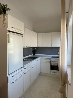 Küche/Küchenzeile in der Unterkunft Zentrale Wohnung mit Georgenblick
