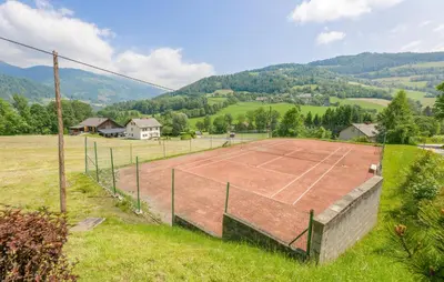 Tennis und/oder Squash in der Unterkunft Gemütliche Ferienwohnung oder in der Nähe