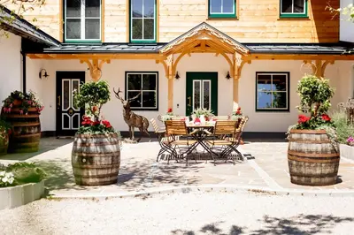 Das Gebäude in dem sich die Ferienwohnung befindet