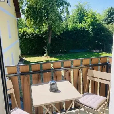 Apartment beim Schloss Ort mit Balkon und Parkplatz