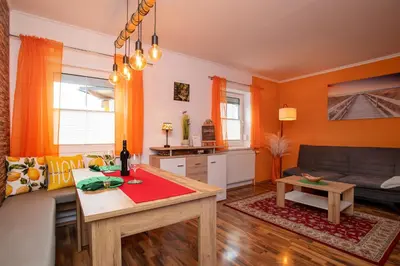 Ein Sitzbereich in der Unterkunft Gemütliche Wohnung in der Nähe von Gmunden