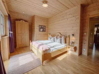Ein Bett oder Betten in einem Zimmer der Unterkunft Chalet near Lake Grundlsee with Sauna
