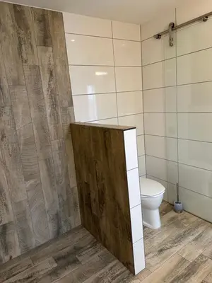 Ein Badezimmer in der Unterkunft Komfortzimmer
