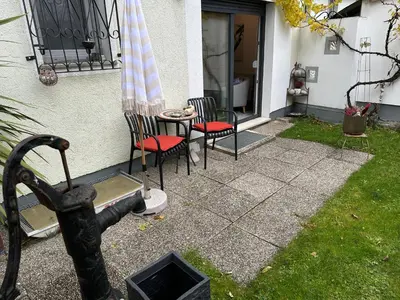 Ein Garten an der Unterkunft Komfortzimmer