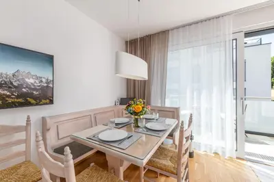 Ein Sitzbereich in der Unterkunft Neualm 5 - by myNests