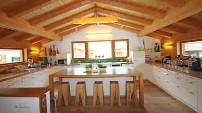 Küche/Küchenzeile in der Unterkunft Alpin-Chalet Flachauwinkl