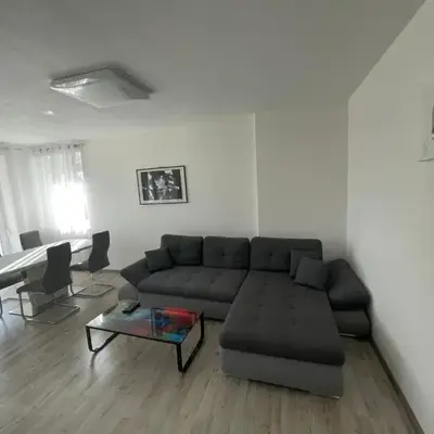 Apartment 6