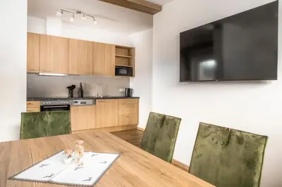 Küche/Küchenzeile in der Unterkunft Peterlehen Appartements