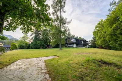 Naturlandschaft in der Nähe der Villa
