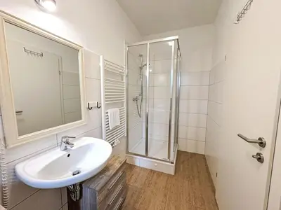 Ein Badezimmer in der Unterkunft Apartment Mentenwirt Alp Lungau by Interhome