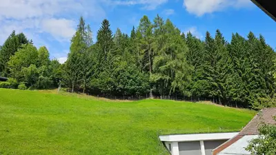 Ein Garten an der Unterkunft Pfleger Ranch am Schönegg Gut