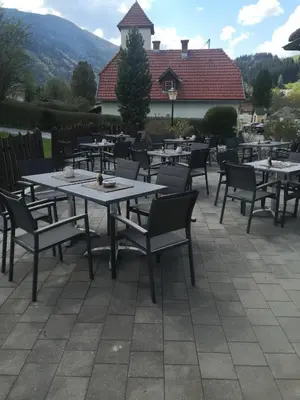 Ein allgemeiner Bergblick oder ein Berglick von des Bed & Breakfasts aus