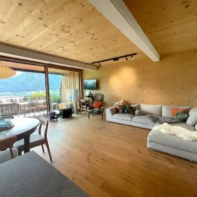 Mountains & Lake Boutique Apartment