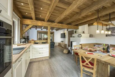 Küche/Küchenzeile in der Unterkunft AAF - Familien-Chalet Gipfelblick
